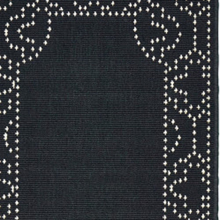 2' X 8' Stain Resistant Indoor / Outdoor Area Rug - Black / Ivory