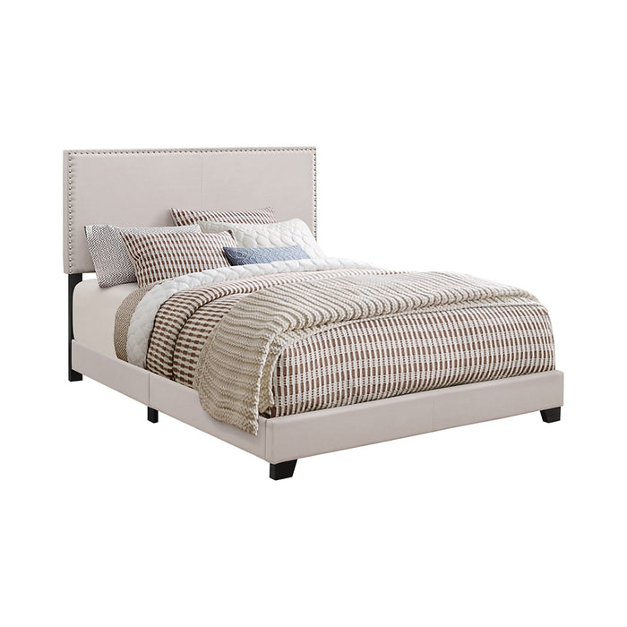 Ivory - Bed With Nailhead Trim