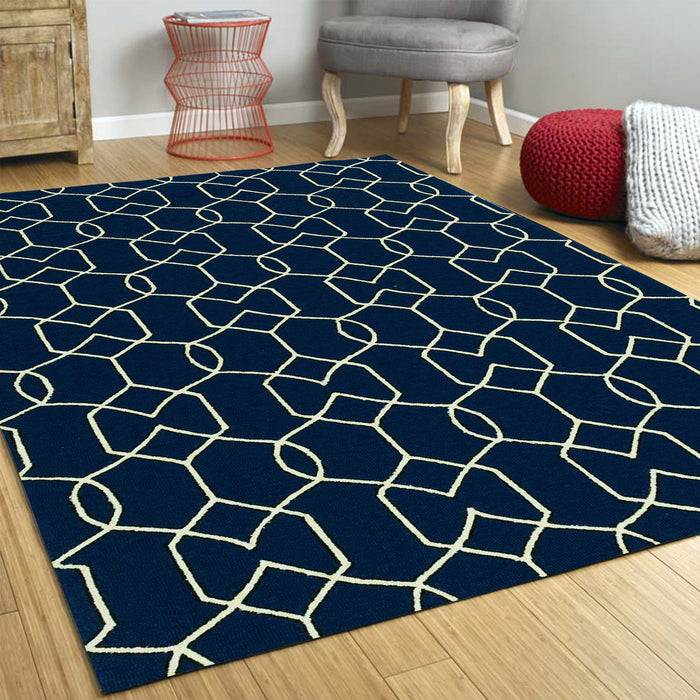 7' X 10' Hand Hooked UV Treated Trellis Indoor / Outdoor Area Rug - Navy Blue