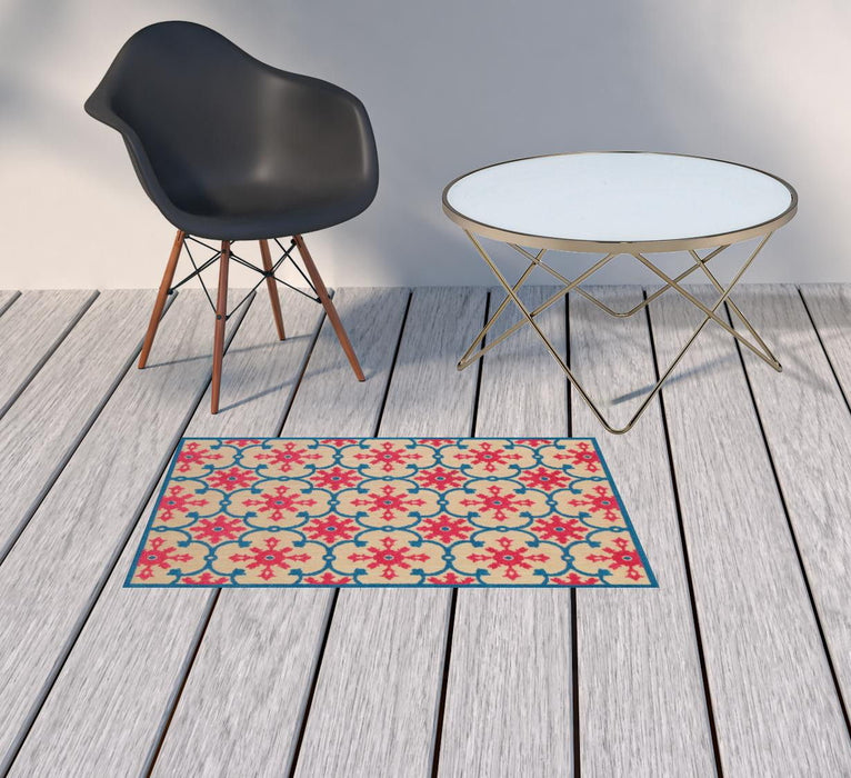 2' X 3' Oriental Stain Resistant Indoor / Outdoor Area Rug - Blue / Beige