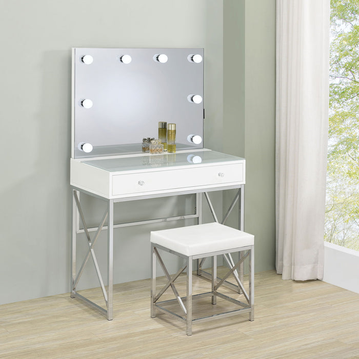Hamlin - Makeup Vanity Table With Lighted Mirror And Padded Stool - White Furniture Max