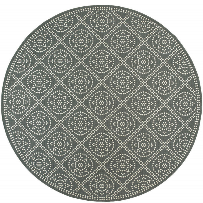 8' X 8' Round Geometric Stain Resistant Area Rug Indoor / Outdoor - Ivory / Gray