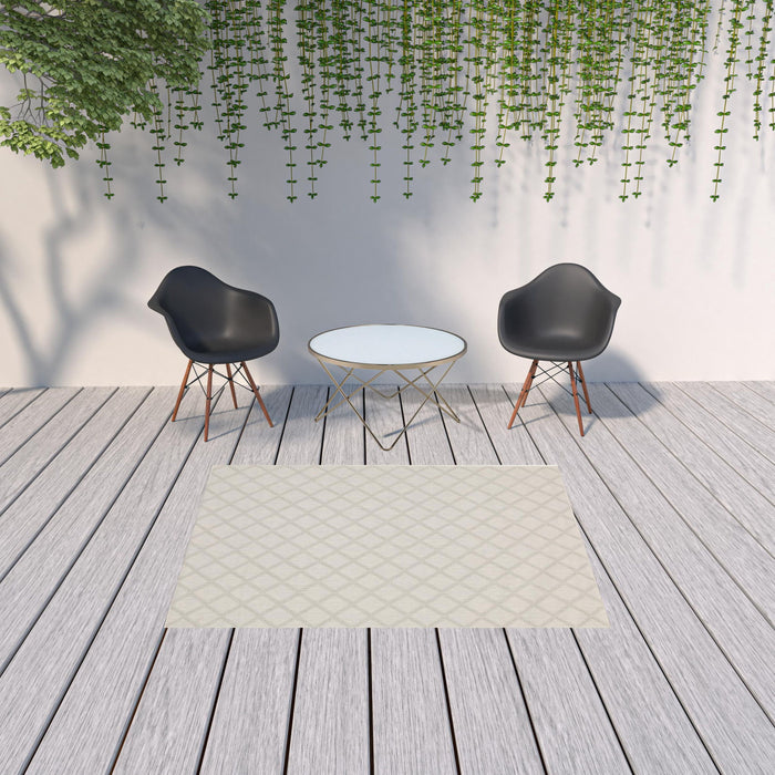 5' X 7' Geometric Stain Resistant Indoor & Outdoor Area Rug - Gray / Ivory