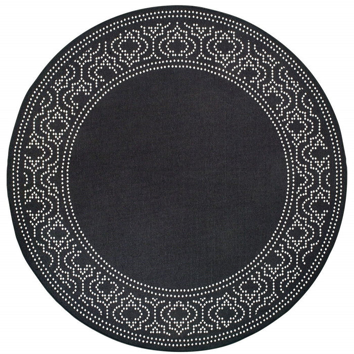 8' X 8' Round Stain Resistant Indoor / Outdoor Area Rug - Black / Ivory