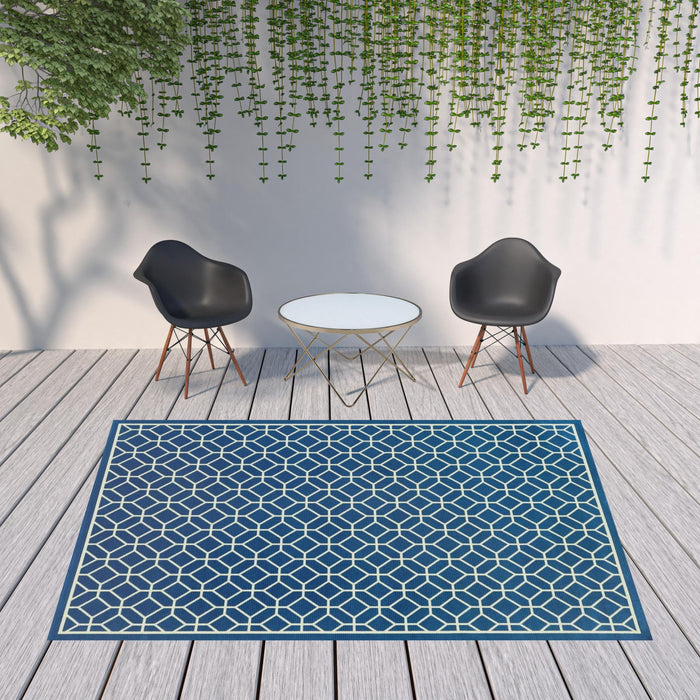 8' X 11' Geometric Stain Resistant Outdoor & Indoor Area Rug - Blue / Ivory