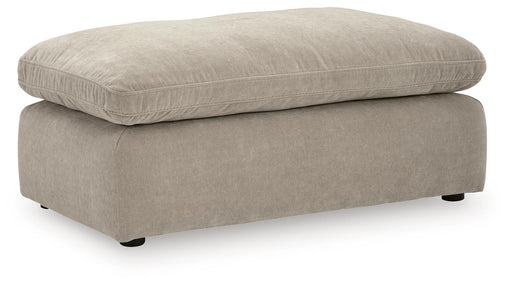 Maxton Heights - Ottoman Benchcraft®
