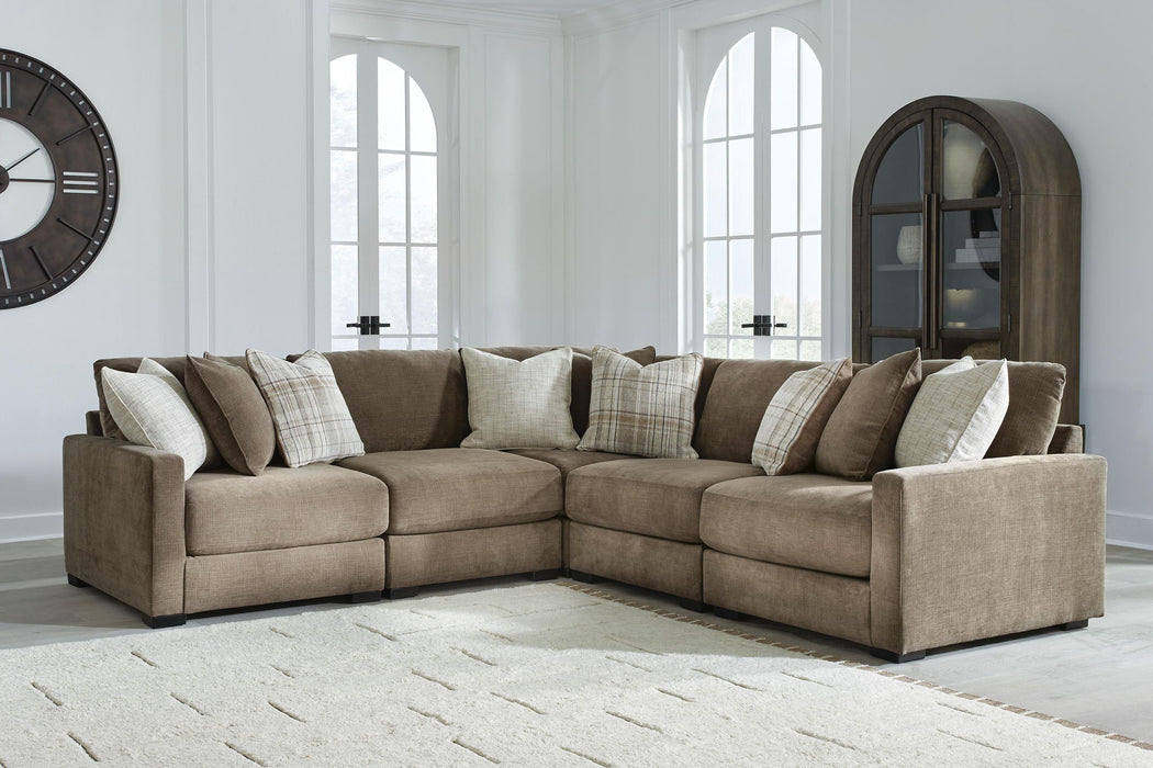 Camellia-Court - Sectional Benchcraft®