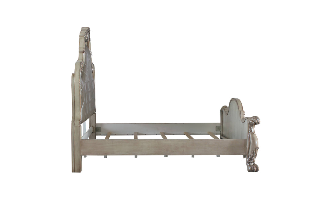 Dresden - Traditional - Bed