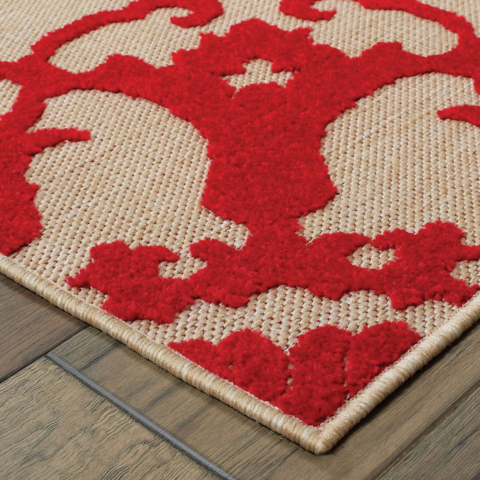 4' X 5' Oriental Stain Resistant Indoor / Outdoor Area Rug - Red