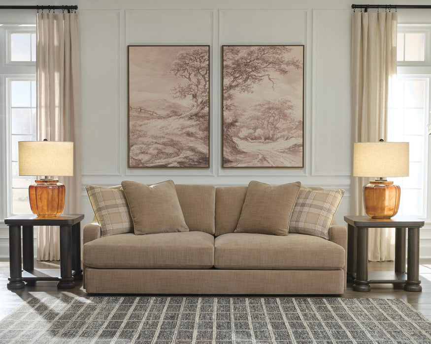 ChloeeAnne - Sofa - Honey Benchcraft®