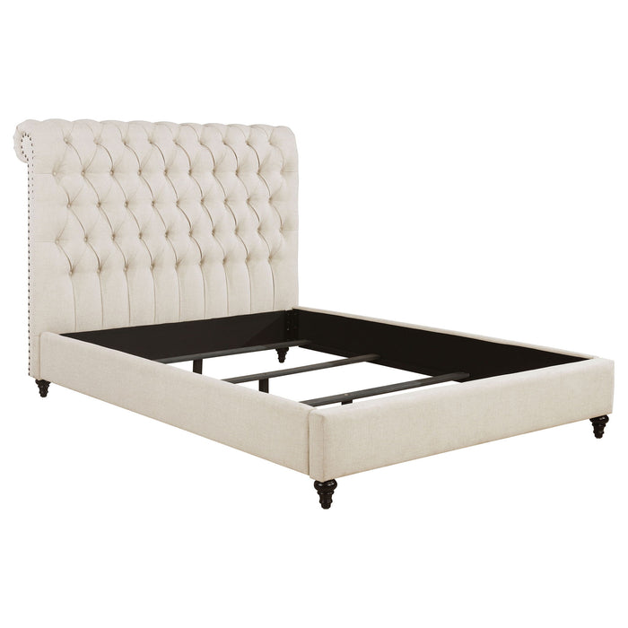 Clemence - Tufted Upholstered Bed With Rolled Back Design