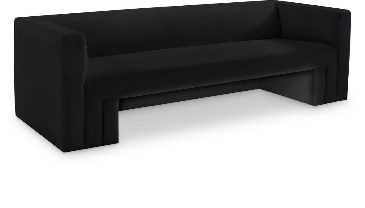 Henson - Sofa Meridian Furniture
