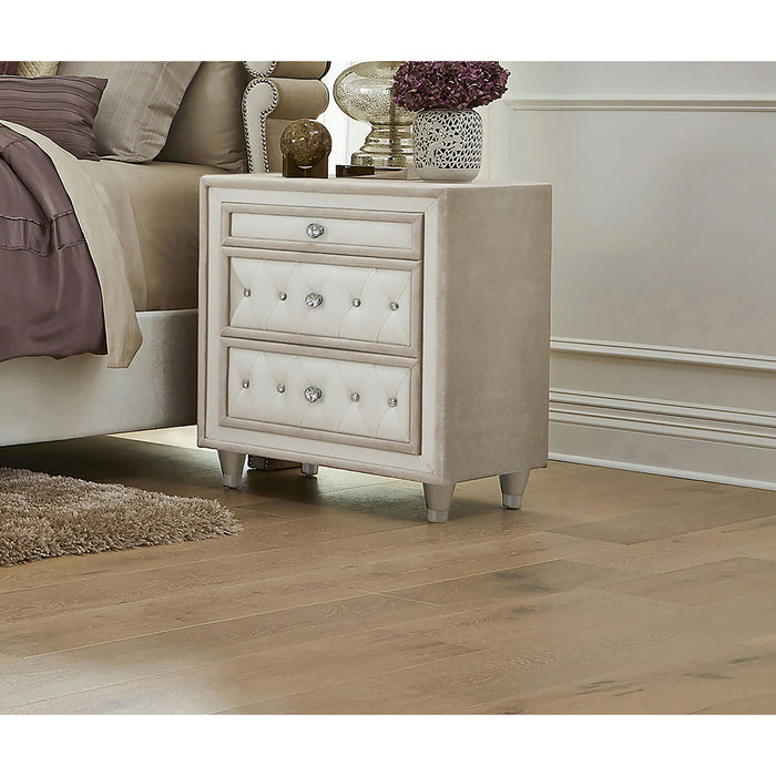 Williams - 3 Drawer Nightstand - Camel Furniture Max