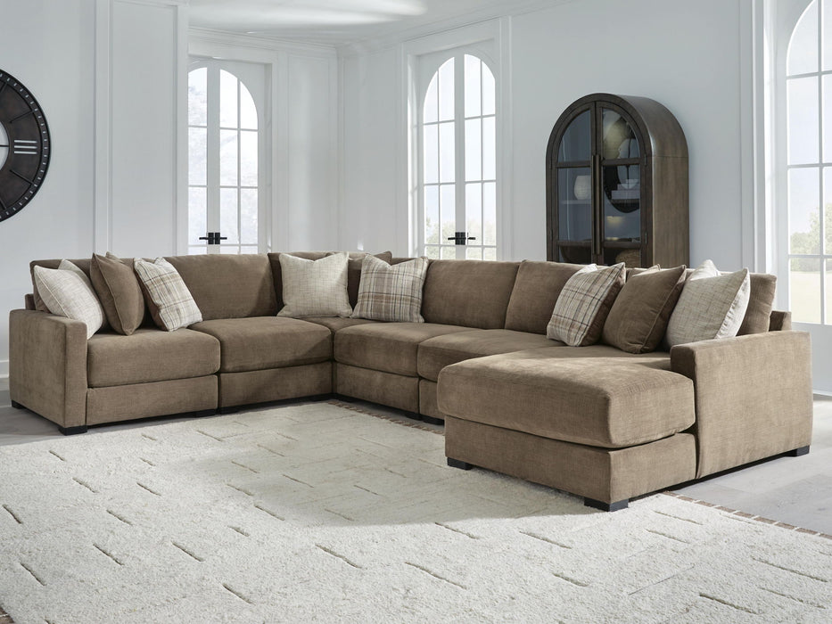 Camellia-Court - Sectional Benchcraft®