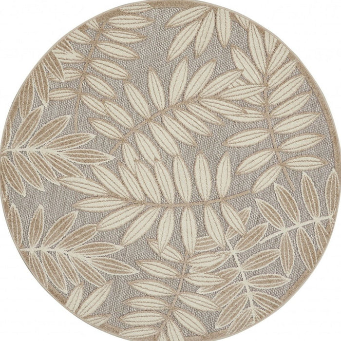 5' Round Round Floral Indoor / Outdoor Area Rug - Gray / Ivory