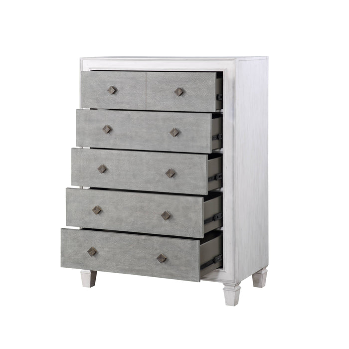 Katia - Weathered Chest - White