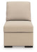 LadyMae - Sectional Benchcraft®